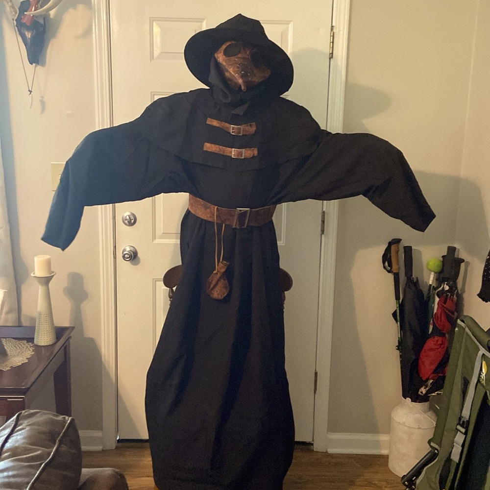 New Plaque Dr Halloween costume